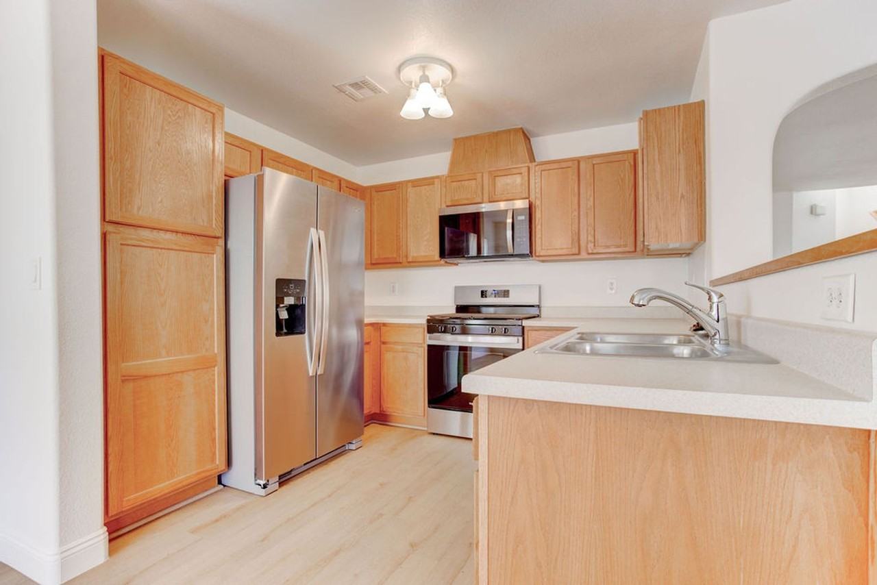 6540 Slate Springs Ct - Photo 7 of 34