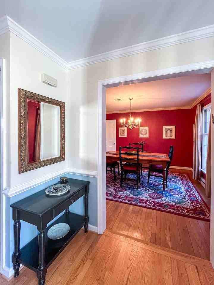 210 Westminster Rd - Photo 3 of 20