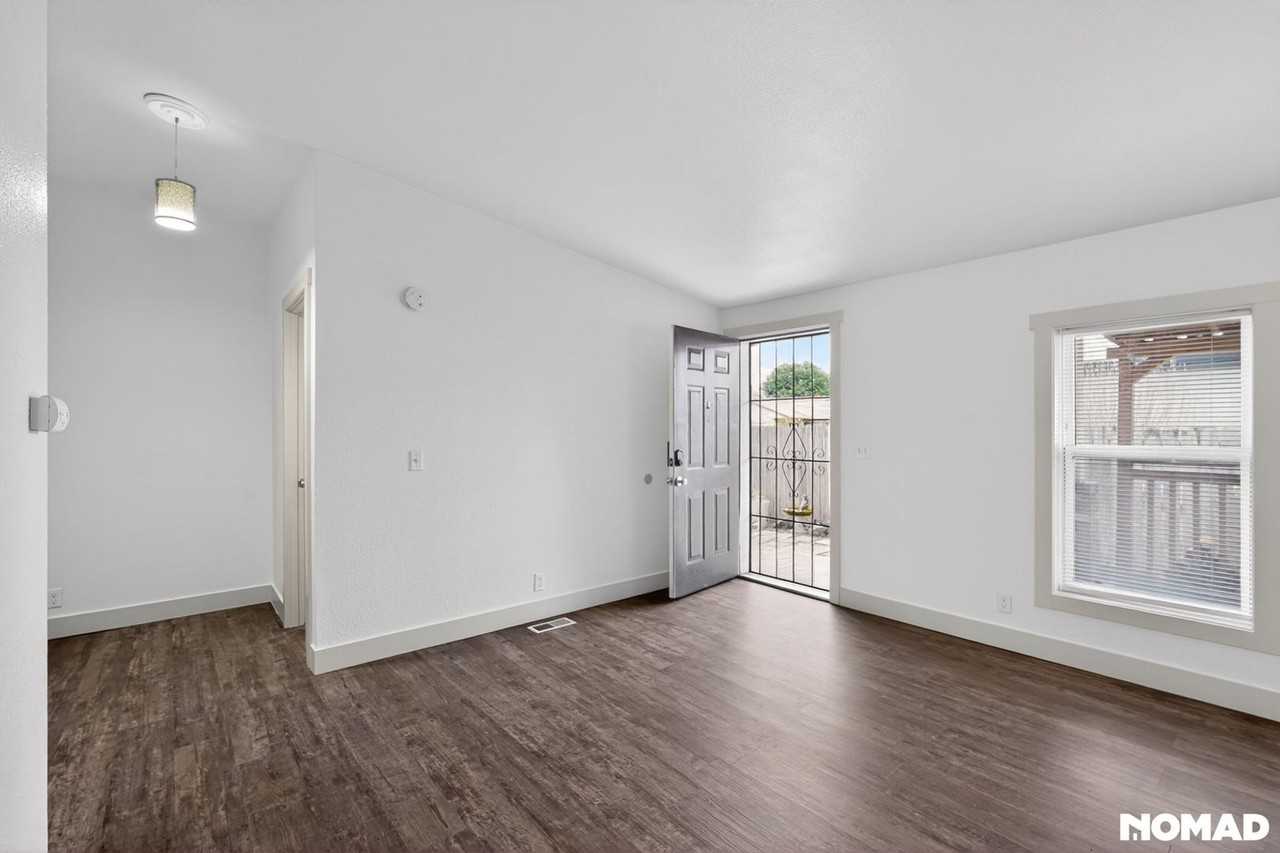 1325 Bramblewood Ln - Photo 2 of 23