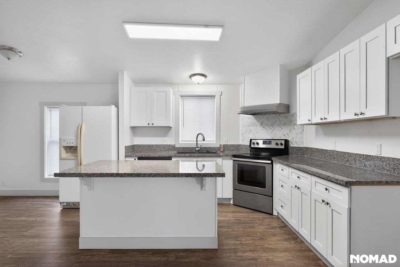 1325 Bramblewood Ln - Photo 5 of 23