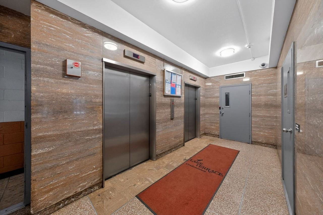 7337 S Shore Dr - Photo 7 of 22