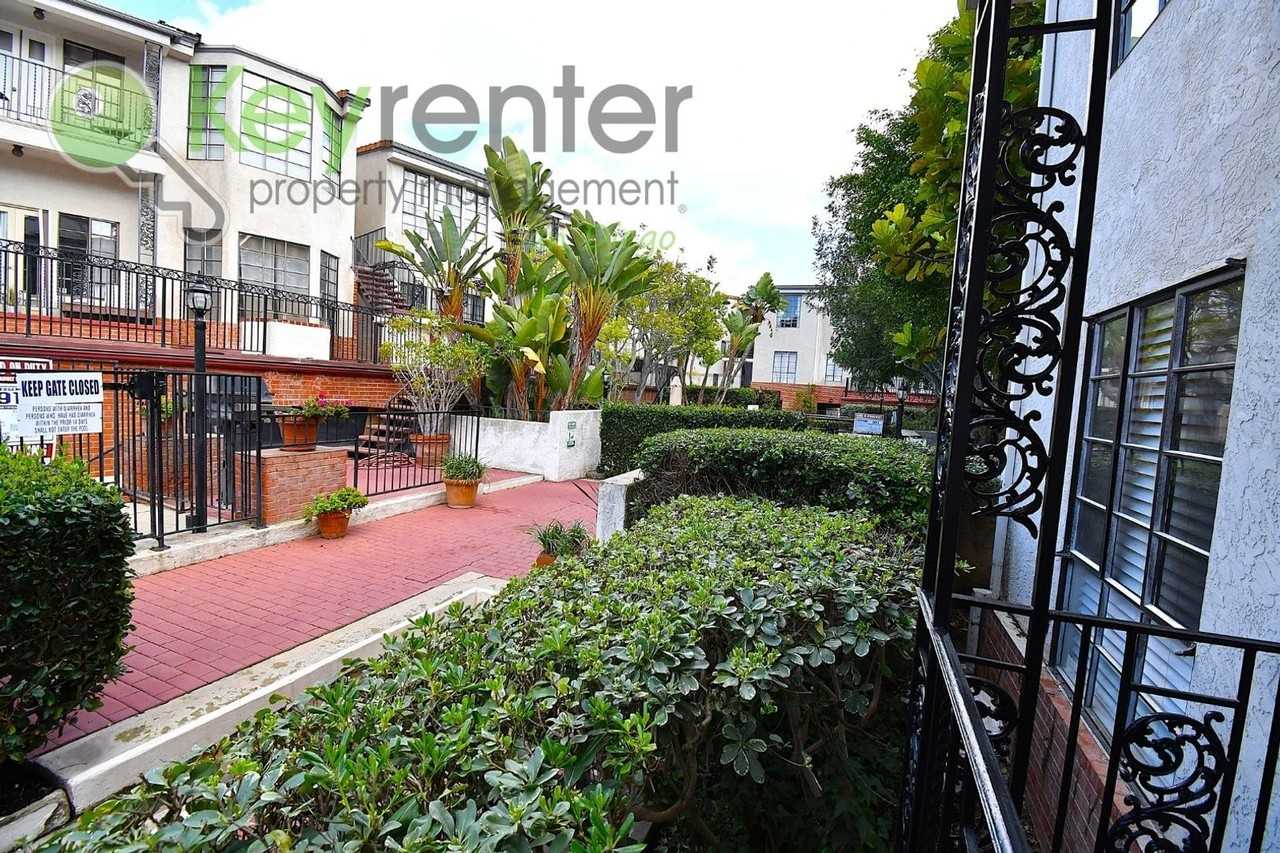 2630 Pirineos Way #5 - Photo 5 of 26