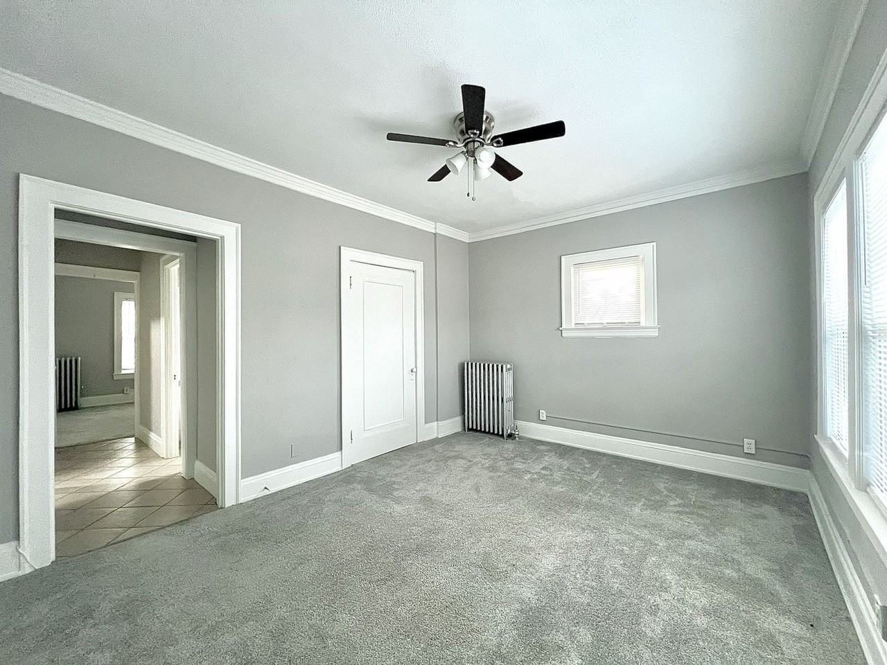 3726 W 159th - Photo 5 of 6