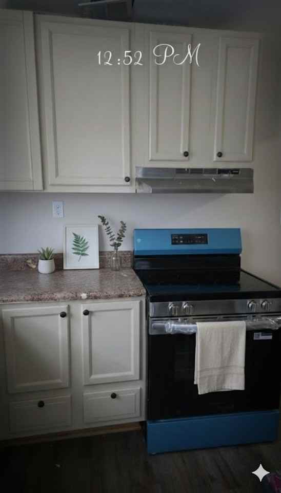 711 Marine St - Photo 3 of 8