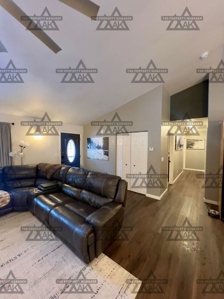 2465 Sharptail Ct - Photo 3 of 27