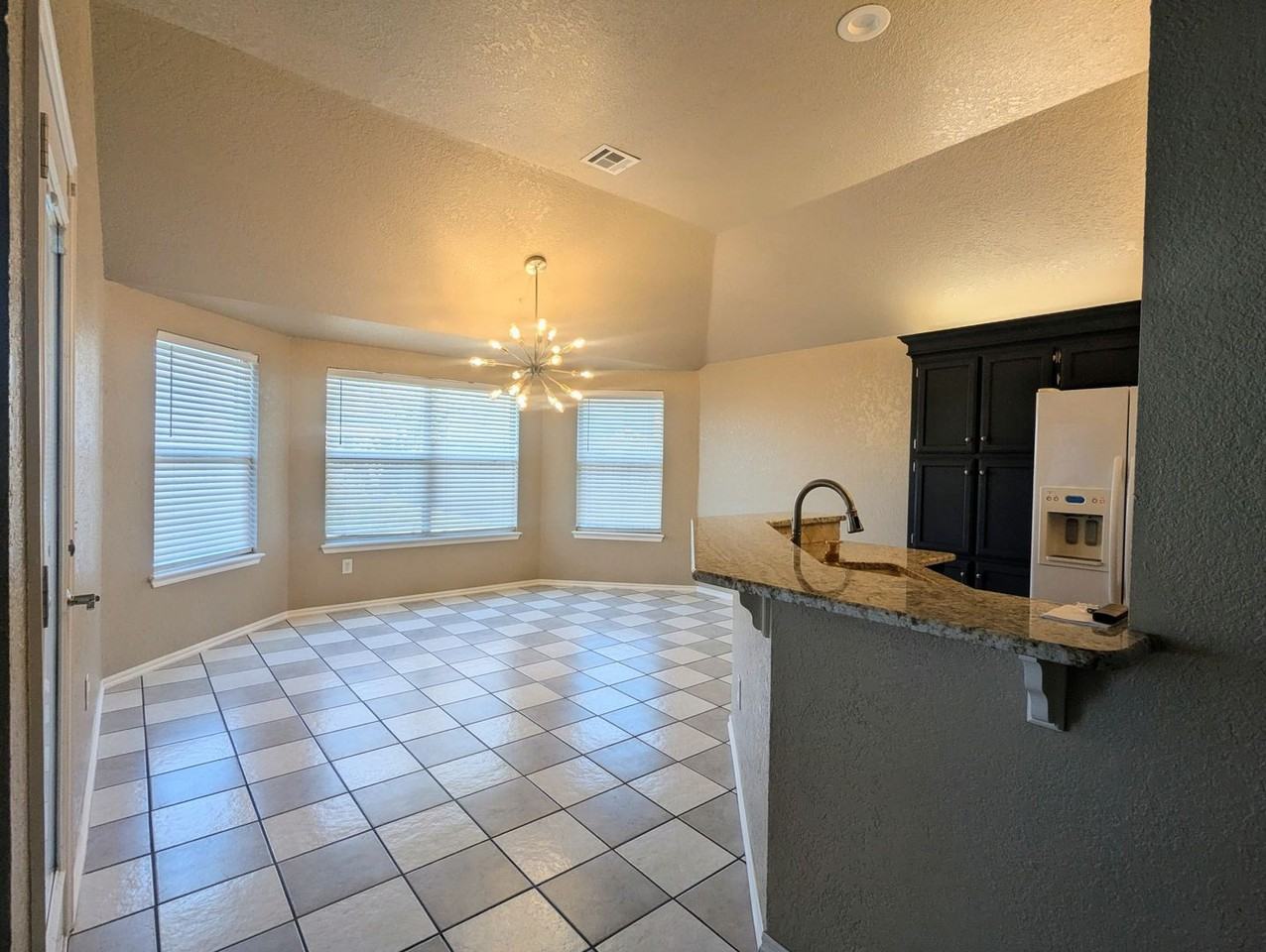 317 Sw 141st St - Photo 6 of 23