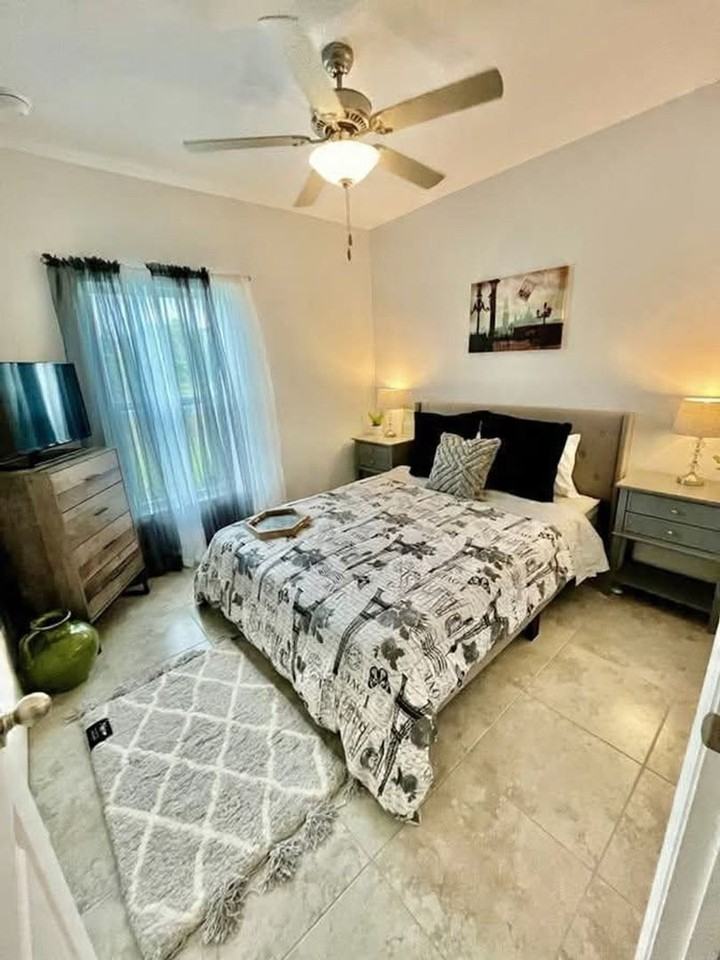 858 Rue Labeau Cir - Photo 4 of 17