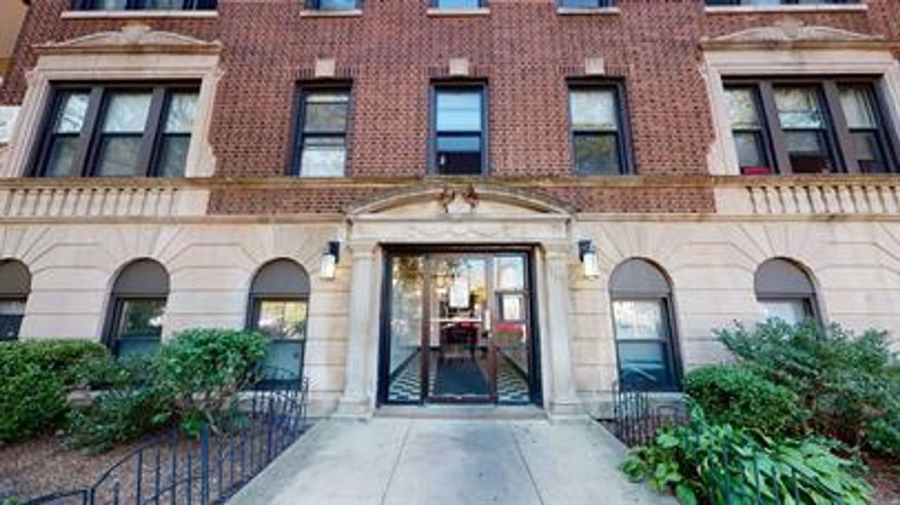 941 W. Agatite Apartments - 941 W Agatite Ave Chicago IL | Zumper