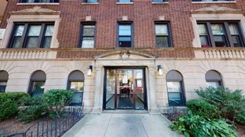 featured image of 941 W Agatite Ave