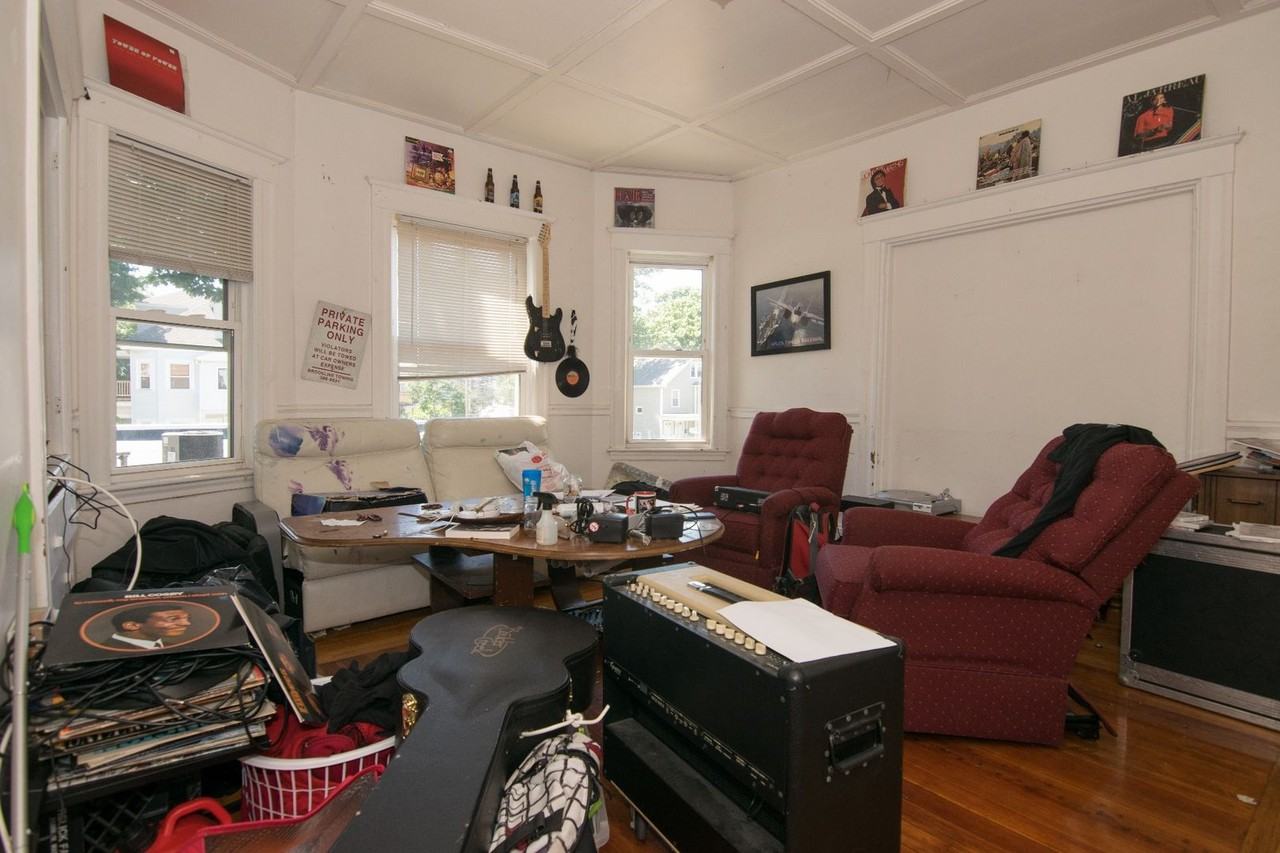 16 Alcott St - Photo 2 of 4