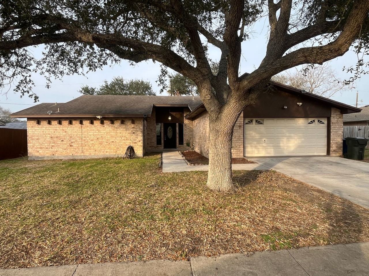 3624 Glenway St - Photo 2 of 29