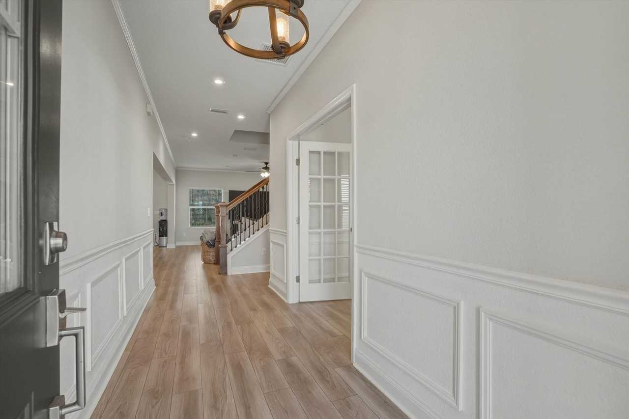 13122 Dunwick Rd - Photo 5 of 39