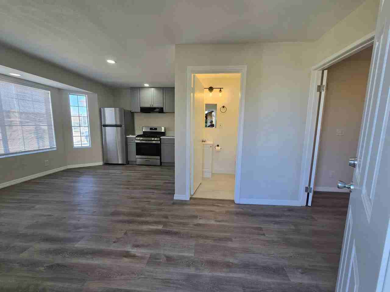 2902 E Avenue R12 #12 - Photo 3 of 8