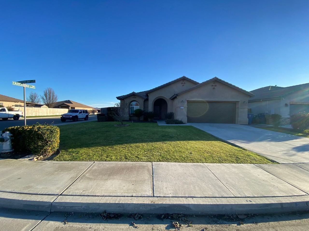 517 Rushcutters Bay Dr - Photo 3 of 38