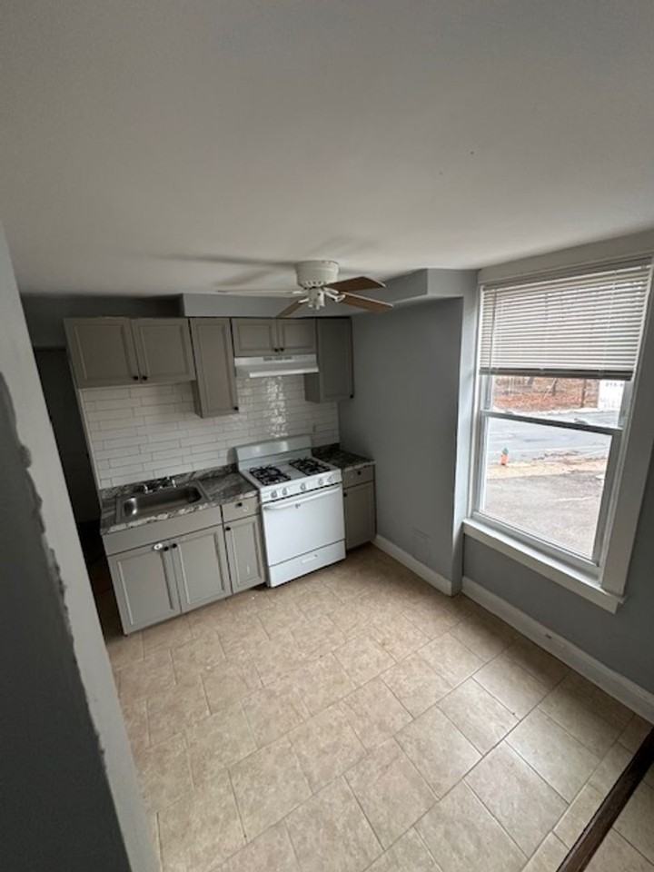 6731 Haverford Ave - Photo 6 of 16