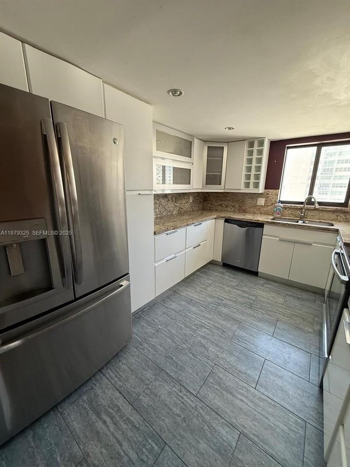 1500 South Ocean Drive ##5G - Photo 7 of 71