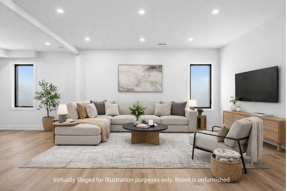 155 Gilmour Avenue - Photo 4 of 17