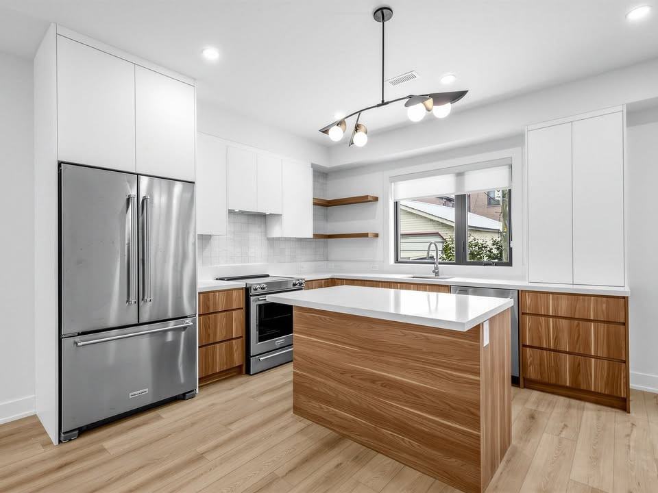 155 Gilmour Avenue - Photo 2 of 17