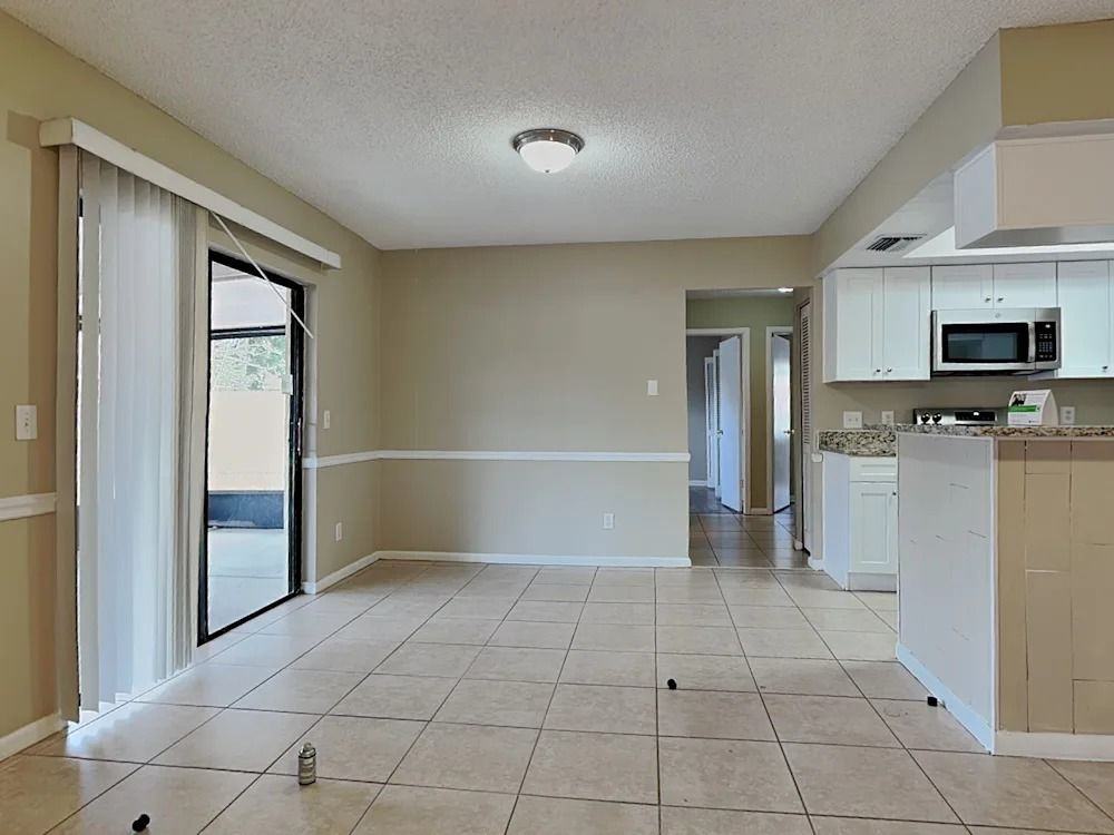 6321 W Cheery Lynn Rd #NA - Photo 2 of 5