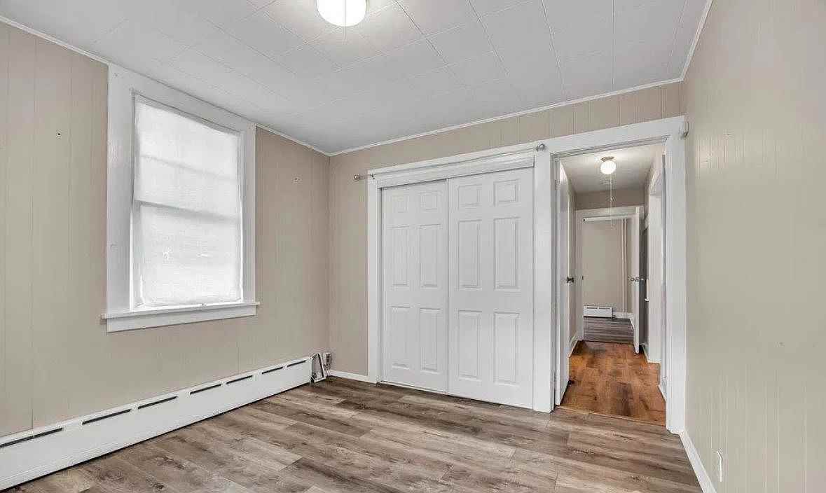 348 Woodbine Way #NA - Photo 4 of 13