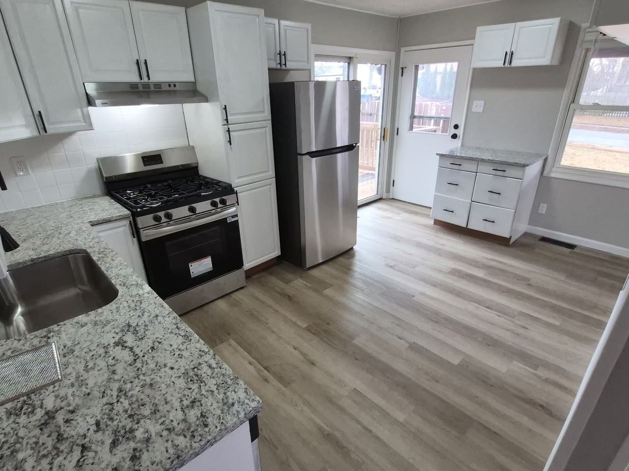 2345 Teakwood Manor Dr #NA - Photo 3 of 15