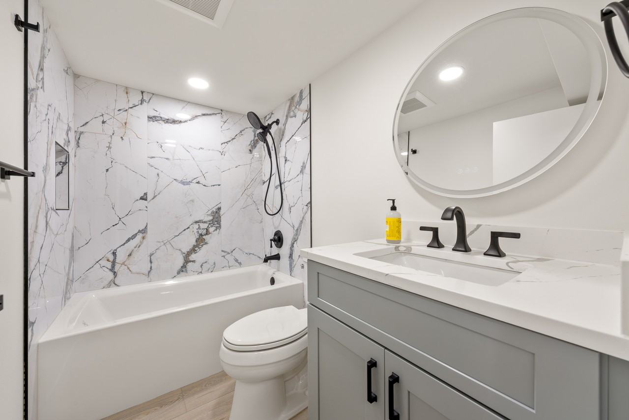 7804 Lake City Way Ne #NA - Photo 4 of 8