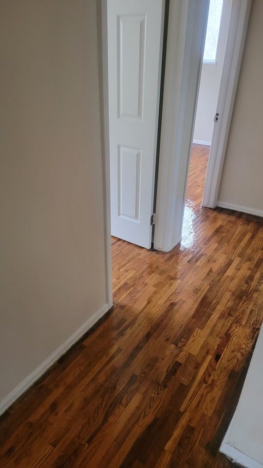 2512 Maplewood Ave #NA - Photo 2 of 5