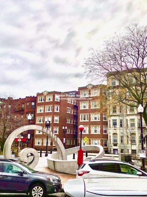 16 Westland Ave #108 - Photo 2 of 6