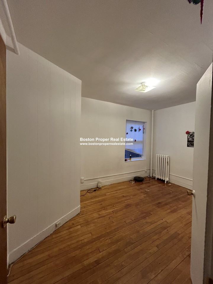 16 Westland Ave #108 - Photo 6 of 6