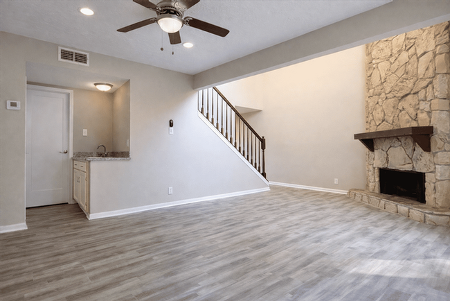 12218 Wild Pine Dr #B - Photo 3 of 16