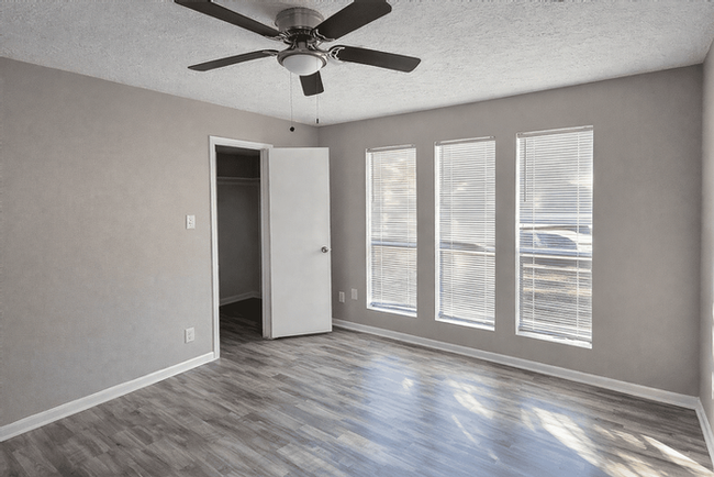 12218 Wild Pine Dr #B - Photo 7 of 16