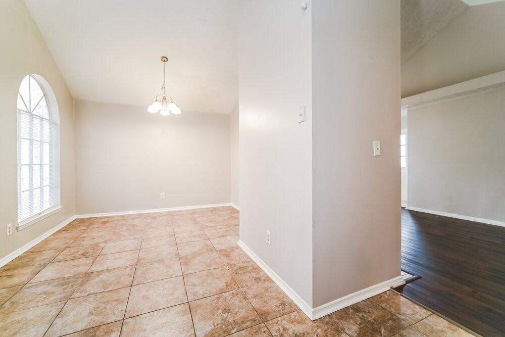 3069 Oakvale Hts - Photo 7 of 16