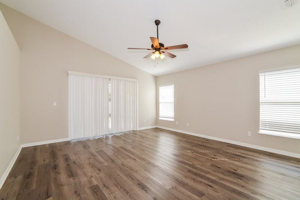 4085 Waltham Forest Dr - Photo 5 of 16