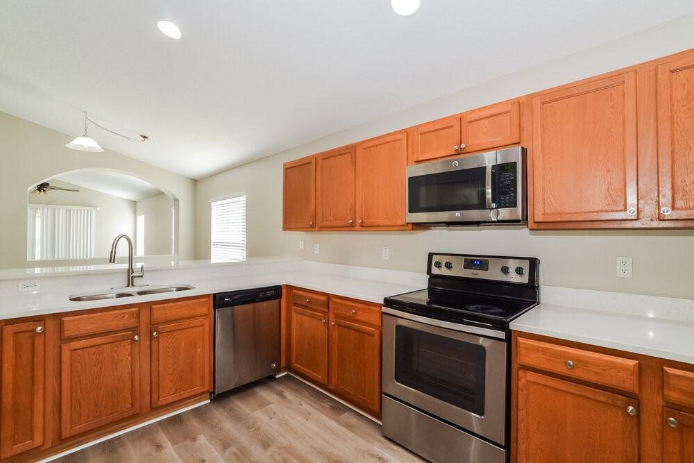 4085 Waltham Forest Dr - Photo 7 of 16
