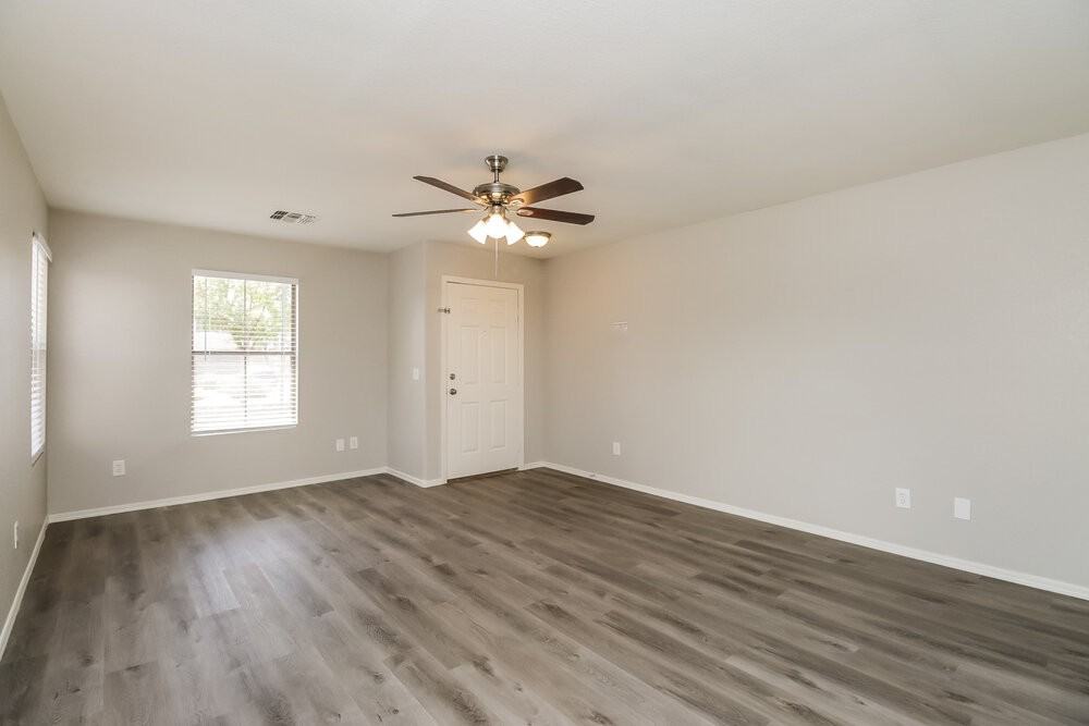 3648 E Constitution Dr - Photo 4 of 16