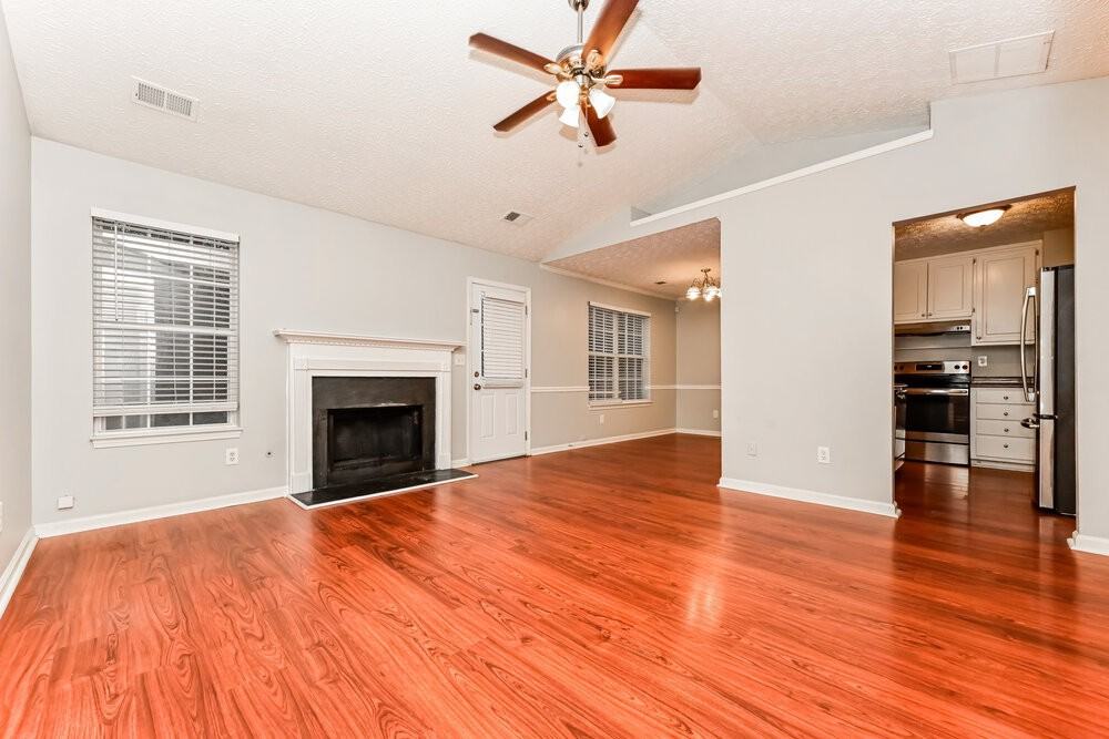 434 Fairhaven Ct - Photo 3 of 16