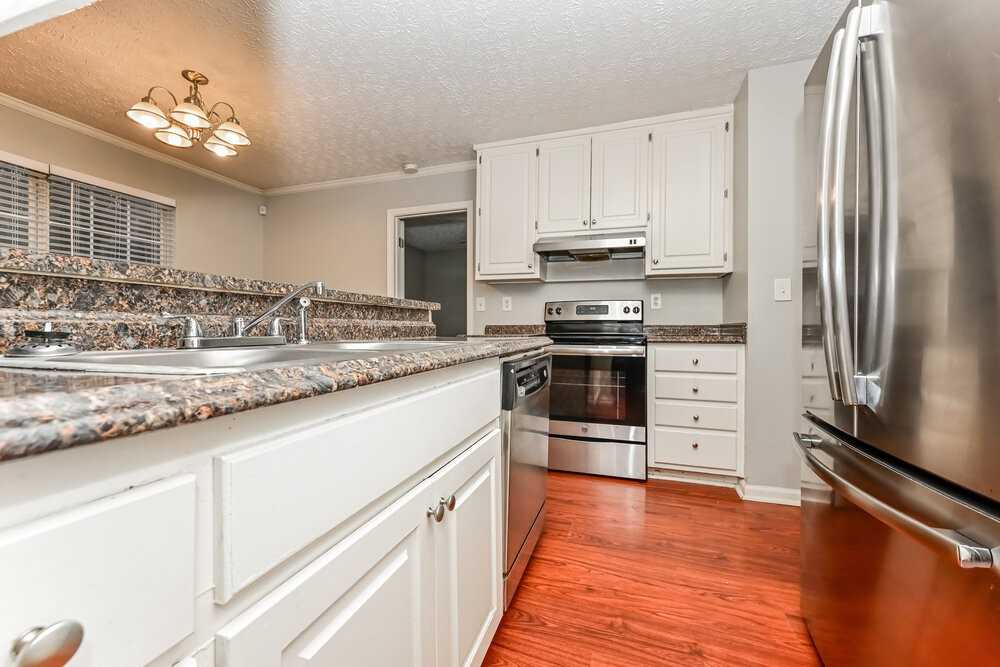 434 Fairhaven Ct - Photo 5 of 16
