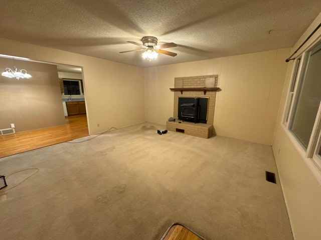 2901 E 14th St #1 - Photo 3 of 17