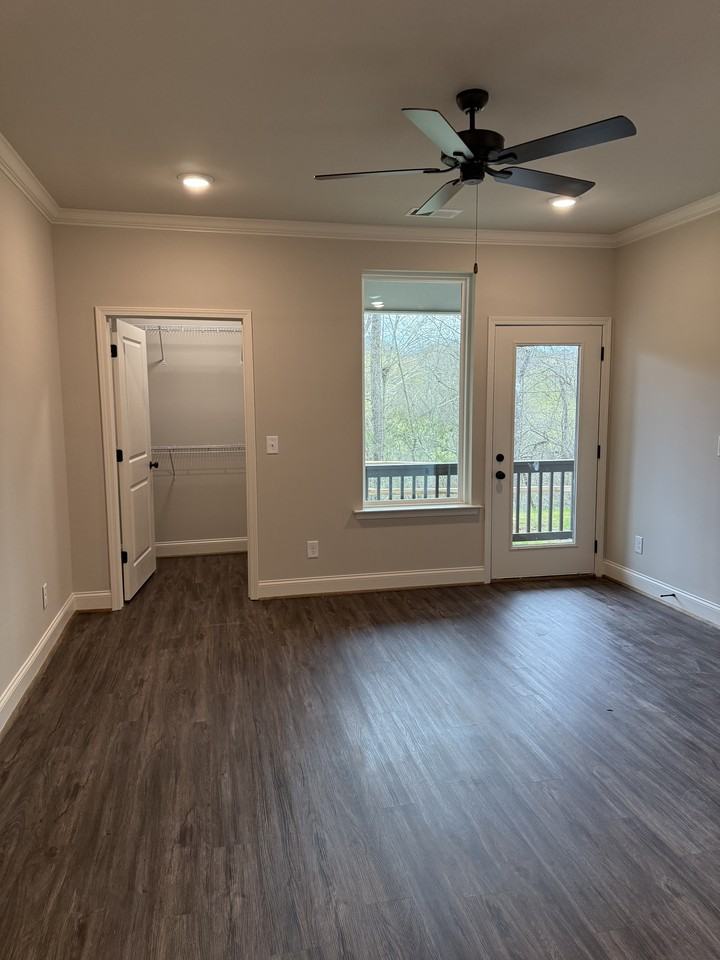 4419 Lennox Pl Bldg 12 - Photo 7 of 13