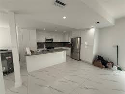 2313 Southwest 60th Court - Photo 4 of 7