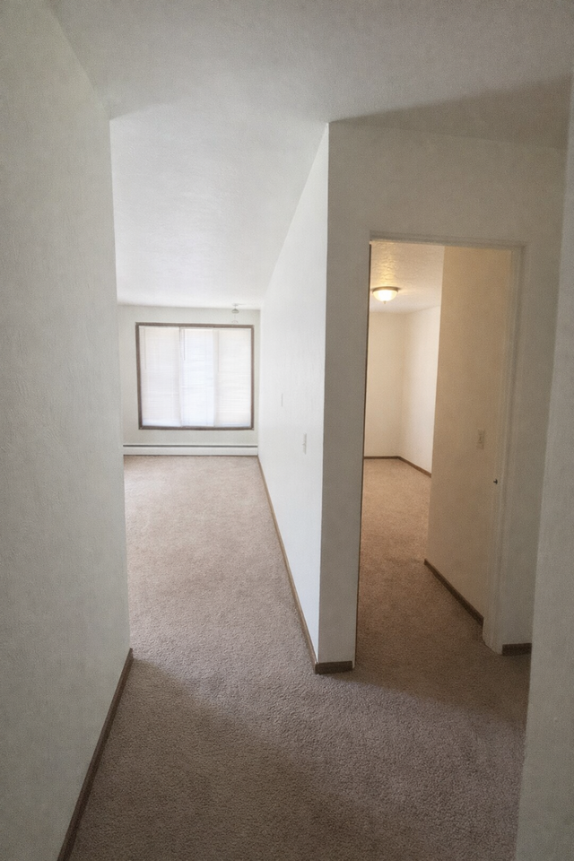 1327 7th St SE - Photo 5 of 26