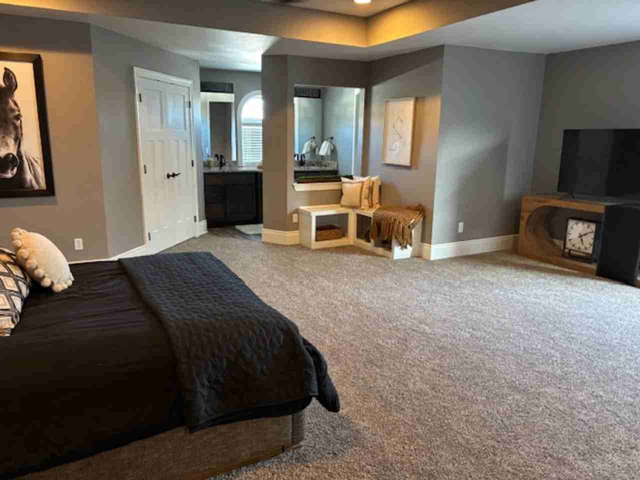 Jamestown Villas II, LLC - Photo 2 of 11