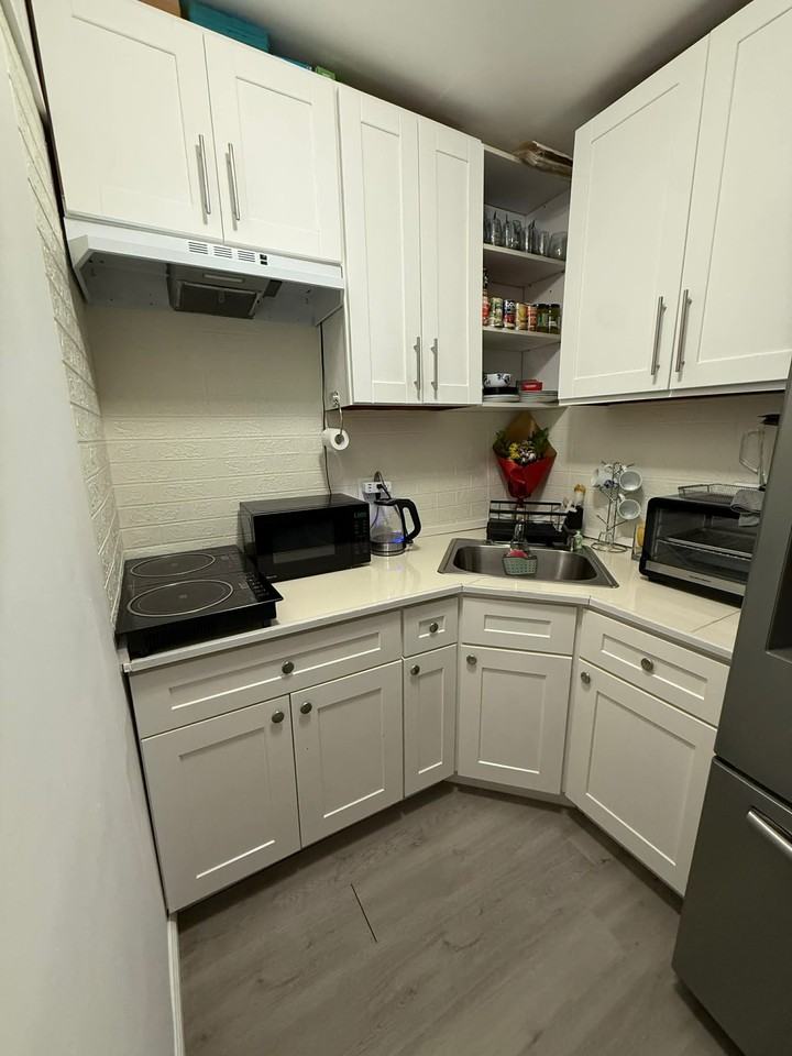 2864 West 15th Street - Photo 2 of 5