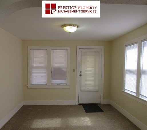 5337 N 38th St Lowr - Photo 3 of 9