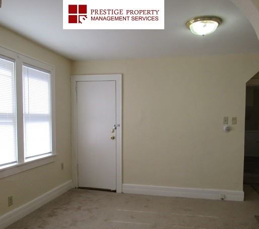 5337 N 38th St Lowr - Photo 4 of 9