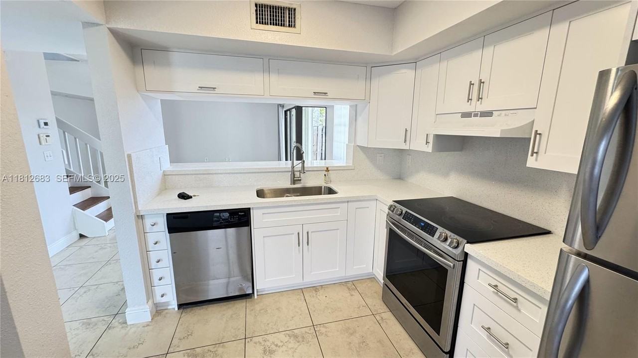 9657 Southwest 152nd Avenue #119 - Photo 4 of 31