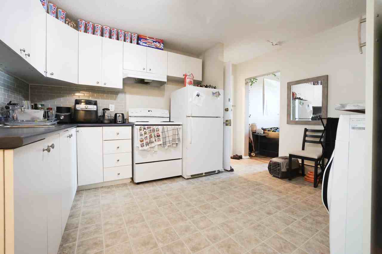 120 Saint Andrew Street #4 - Photo 5 of 10