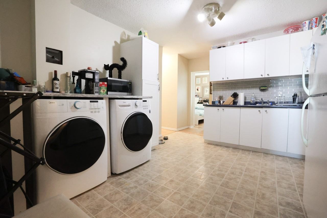 120 Saint Andrew Street #4 - Photo 6 of 10