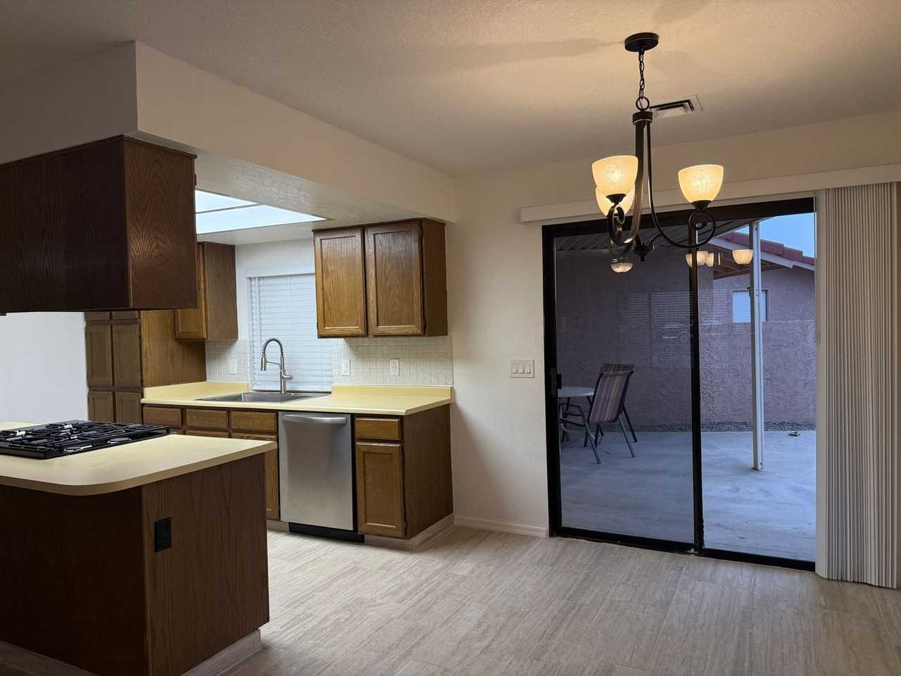 331 White Oak Dr - Photo 7 of 25