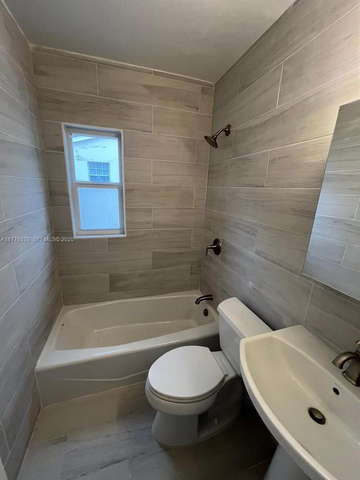 510 Santander Avenue #2 - Photo 6 of 16